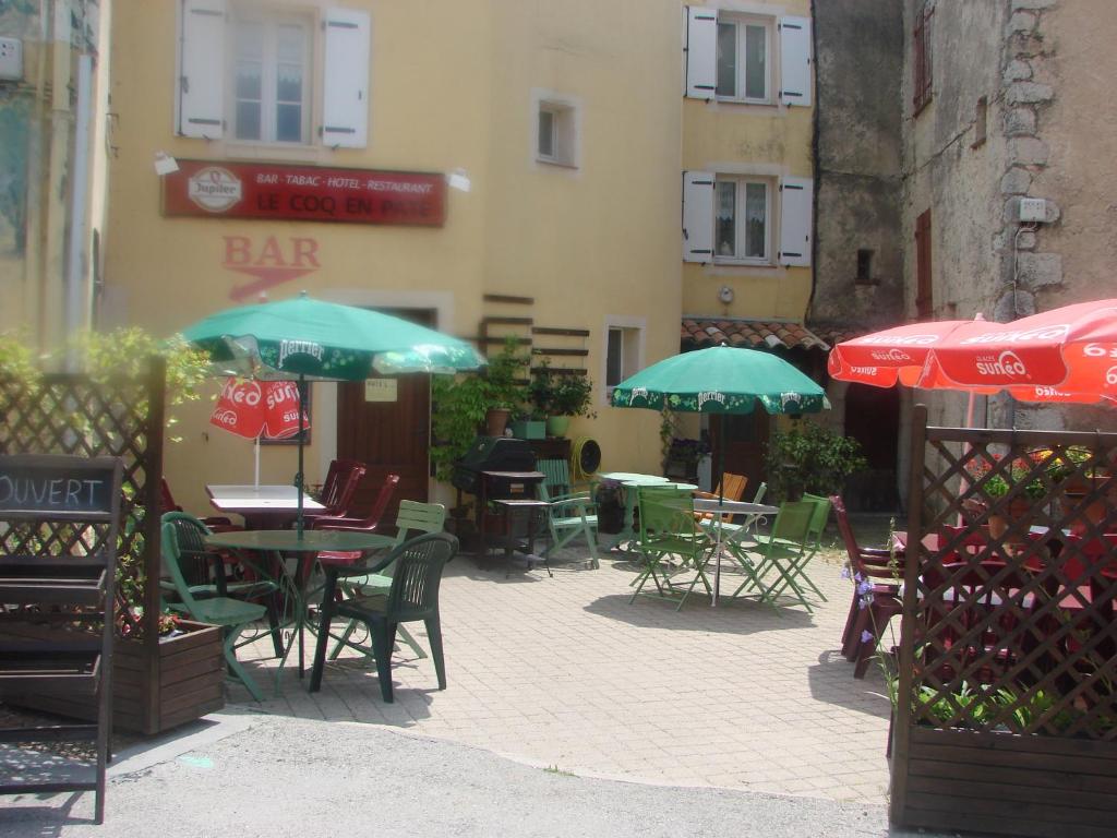 Hôtel Le Coq en Pâte Place de la Fontaine 83840 La Roque-Esclapon