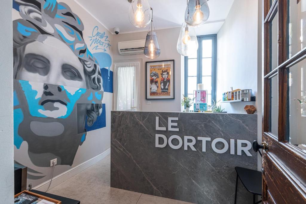 Hôtel Le Dortoir Boutique Suites 11 rue Paradis 06000 Nice