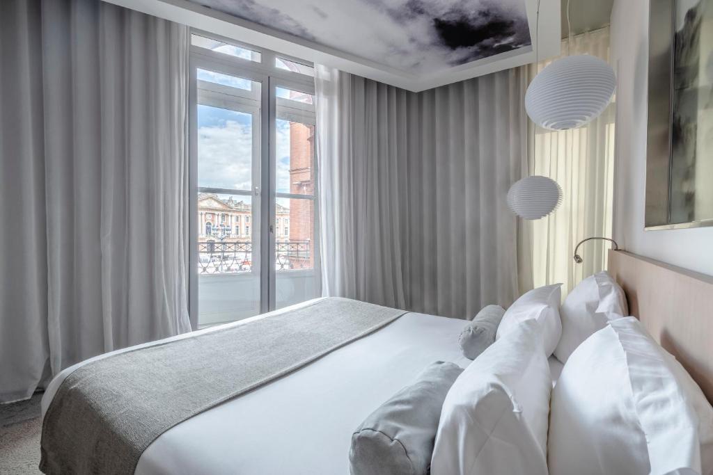 Le Grand Balcon Hotel 8-10 Rue Romiguieres, 31000 Toulouse