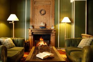 Hôtel Le Grand Hotel des Bains & Spa - Bretagne 15 Rue de l'Église 29241 Locquirec Bretagne