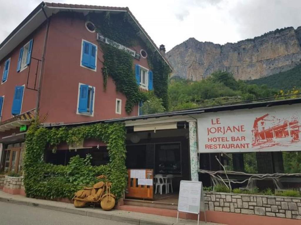 Hôtel Le Jorjane 105 Grand rue 38680 Choranche