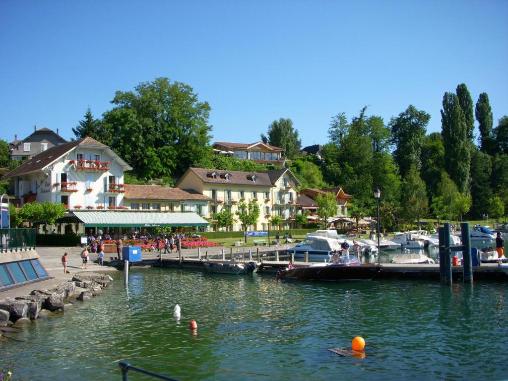 Hôtel Hôtel Le Jules Verne Rue du Port, 74140 Yvoire