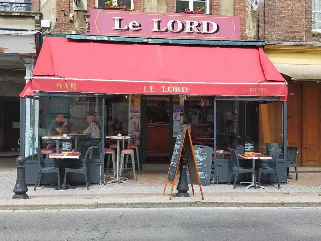 Le Lord 20 rue de la republique, 14600 Honfleur