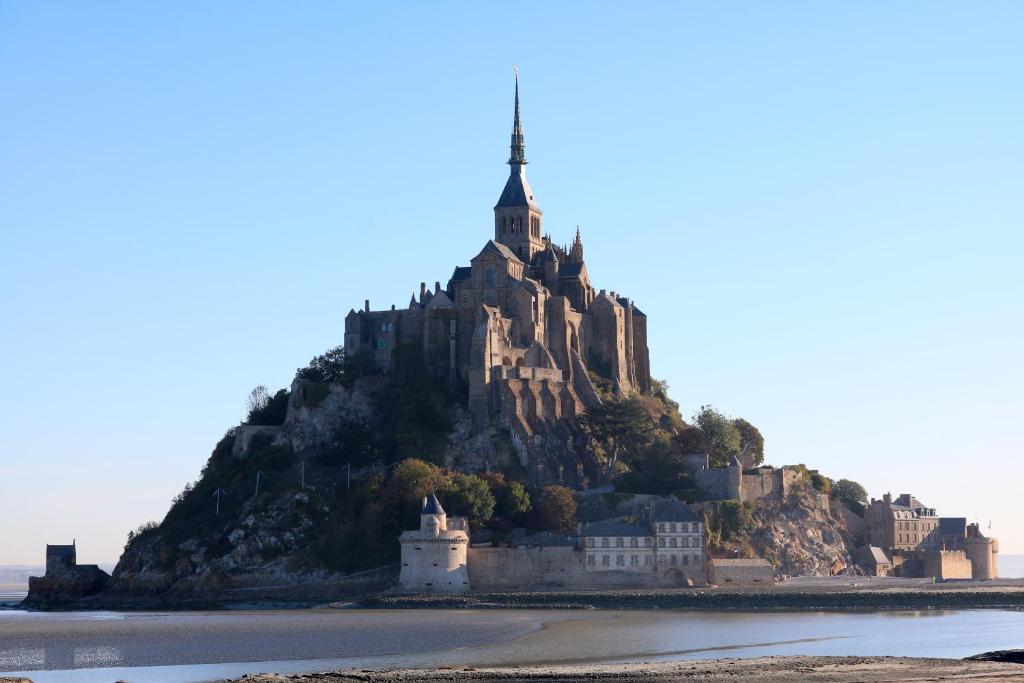 Hôtel Le Mouton Blanc Grande Rue 50170 Le Mont-Saint-Michel