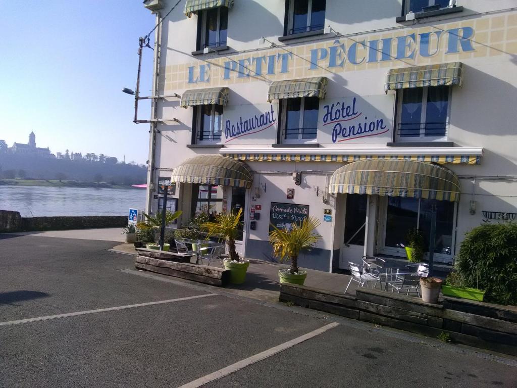 Hôtel Le Petit Pêcheur 50 route de la haute Meilleraie 44370 Varades