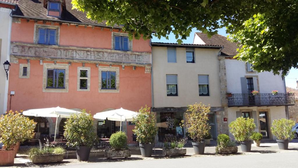 Le Relais de la Tour Place Lucter, 46100 Figeac