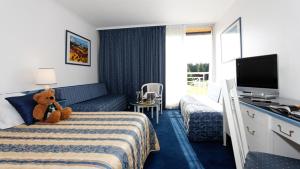 Hôtel Le Relais Des Chartreux Rue De La Cerisaie 91160 Saulx-les-Chartreux Île-de-France