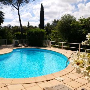 Hôtel Le Relais Des Lavandins 2477 Route De Frejus 83490 Le Muy Provence-Alpes-Côte d\'Azur