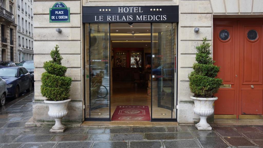 Hôtel Le Relais Médicis 5, place de l'Odéon 75006 Paris