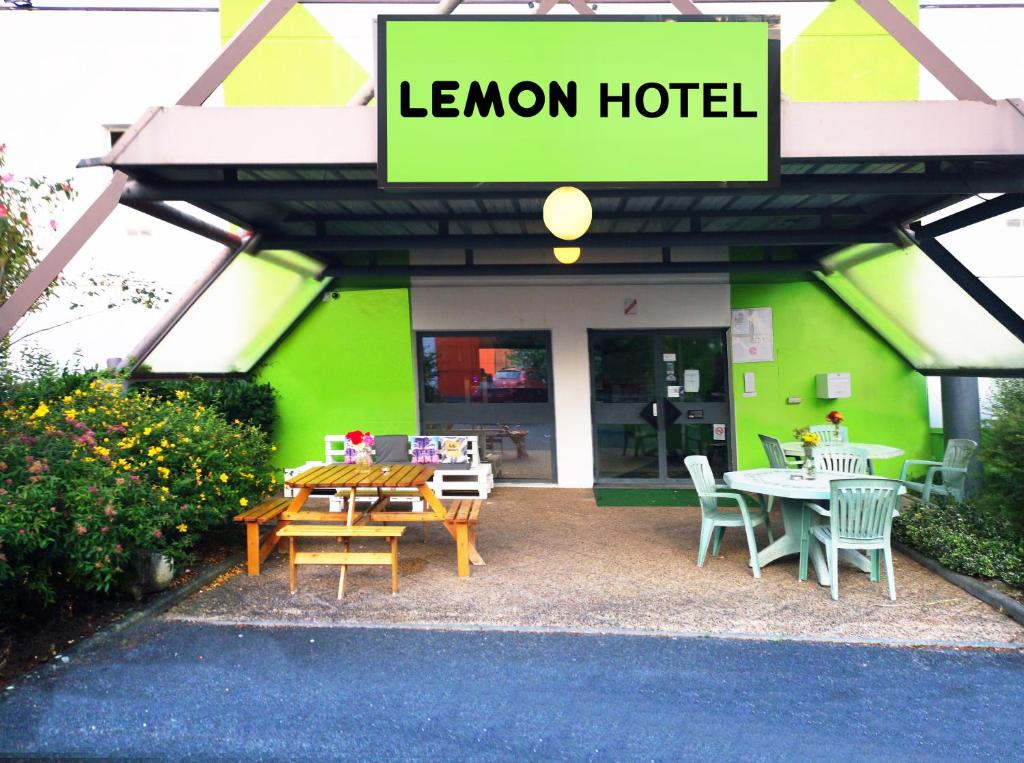 Lemon Hotel Ch Futuroscope 21, rue Nungesser et Coli, 86100 Châtellerault