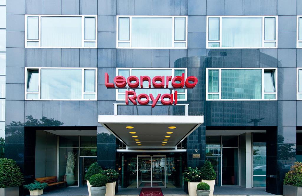 Leonardo Royal Hotel Düsseldorf Königsallee Graf-Adolf-Platz 8-10, 40213 Düsseldorf