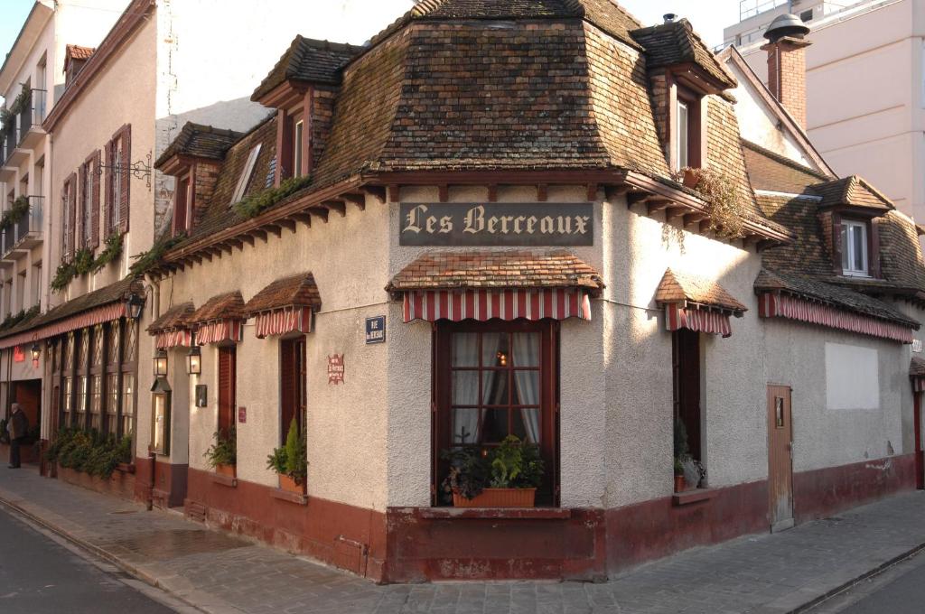 Hôtel Les Berceaux 13 Rue Des Berceaux 51200 Épernay