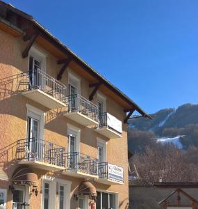 Hôtel Les Fauvettes Le Village 05260 Saint-Léger-les-Mélèzes Provence-Alpes-Côte d\'Azur