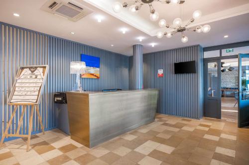 Les Flots - Hôtel et Restaurant face à l'océan - Châtelaillon-Plage