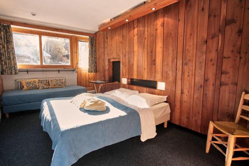 Hôtel les Lorès Val dʼIsère france