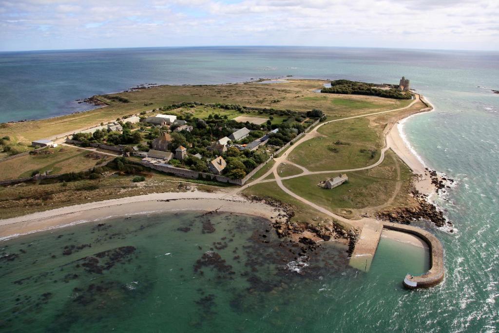 Hôtel Les Maisons de Tatihou Ile de Tatihou 50550 Saint-Vaast-la-Hougue