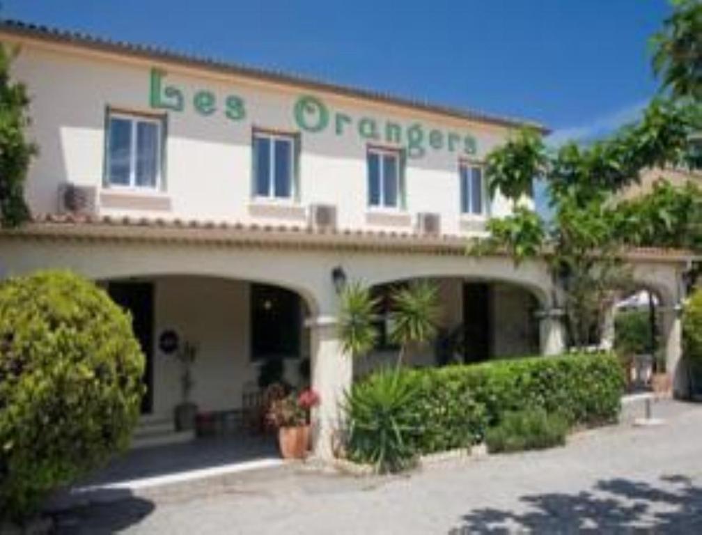 Hôtel Les Orangers Route De La Mer 20270 Aléria