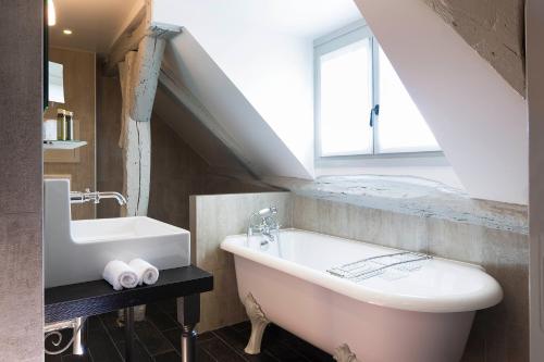 Les Plumes Hotel