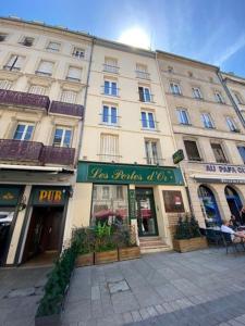 Hôtel Les Portes d'Or 21 Rue Stanislas 54000 Nancy Lorraine