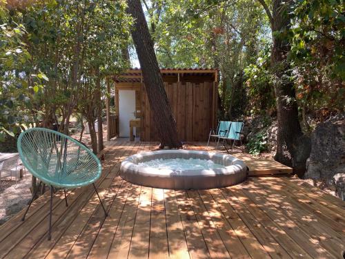 Les roulottes de Bayama - logement insolite avec jacuzzi