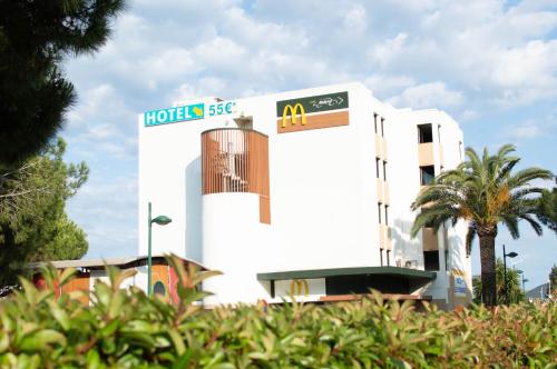 Hôtel Hotel les Tourrades Chemin de la Bastide Rouge / Avenue Saint Exupéry Cannes