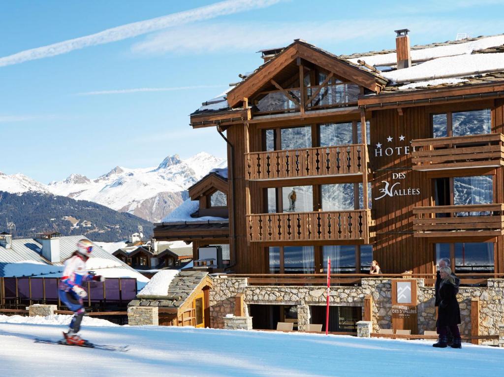 Hôtel Les Trois Vallées, a Beaumier hotel Courchevel 1850 BP 22 73122 Courchevel