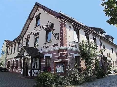 Hôtel Hotel Linde 13 Biberacher Straße Biberach-Ummendorf