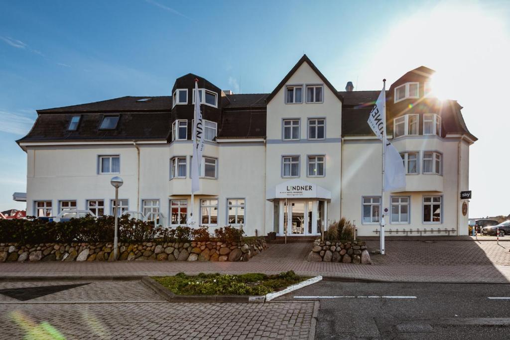 Lindner Strand Hotel Windrose Strandstr. 19, 25996 Wenningstedt