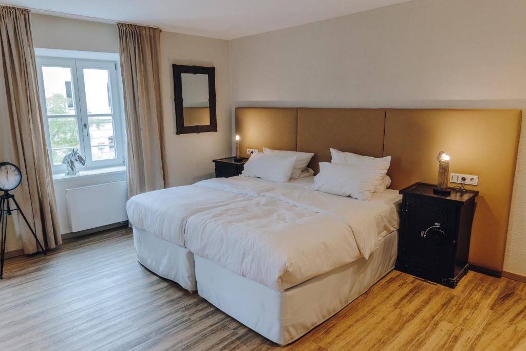 Little 7 - Boutique Hotel 8 St.-Georgen-Platz, 93047 Ratisbonne