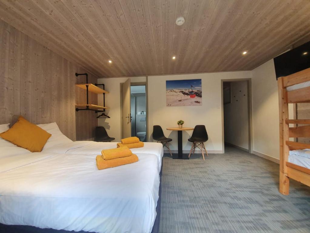 Lodge Les Merisiers 201 Rue de la Madelon, 73120 Courchevel