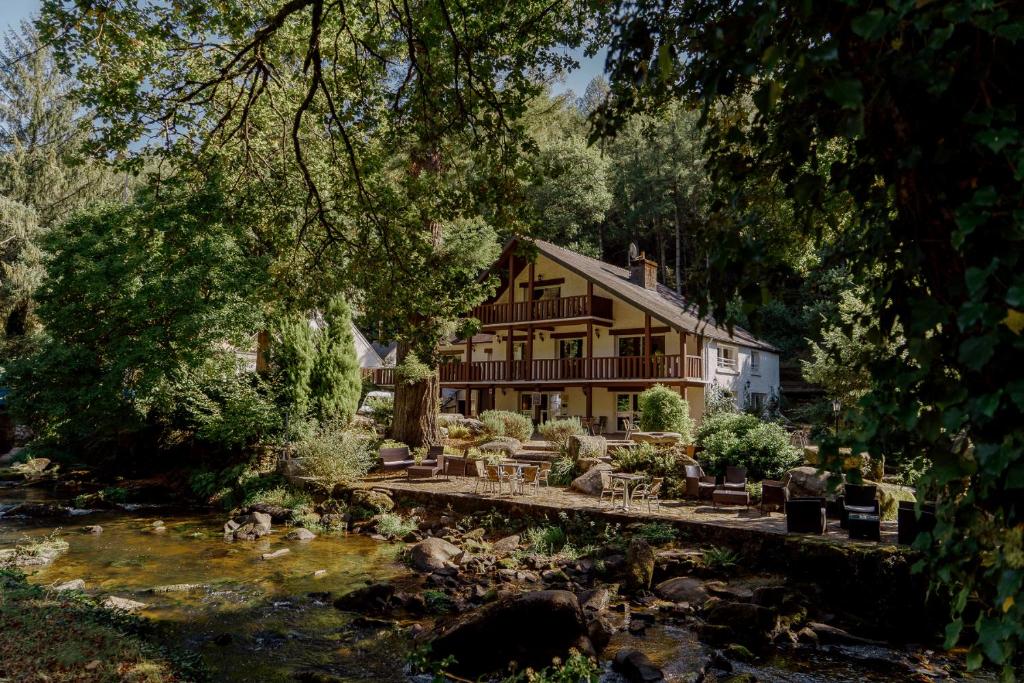 Hôtel Logis Auberge de Pont Calleck LE GRAYO 56240 Inguiniel