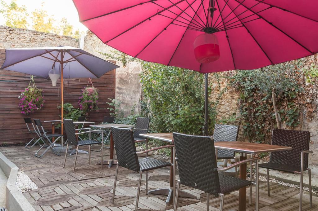 Hôtel Logis Auberge La Cremaillere 8, Place Du Général De Gaulle 33730 Villandraut