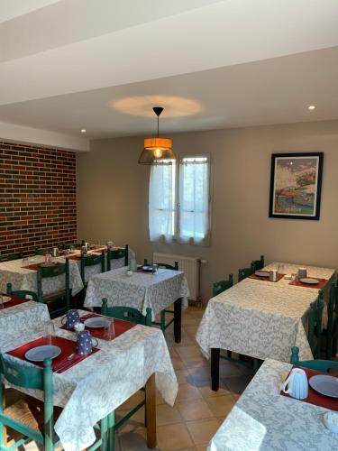 LOGIS-Auberge Les Vallees Du Perche