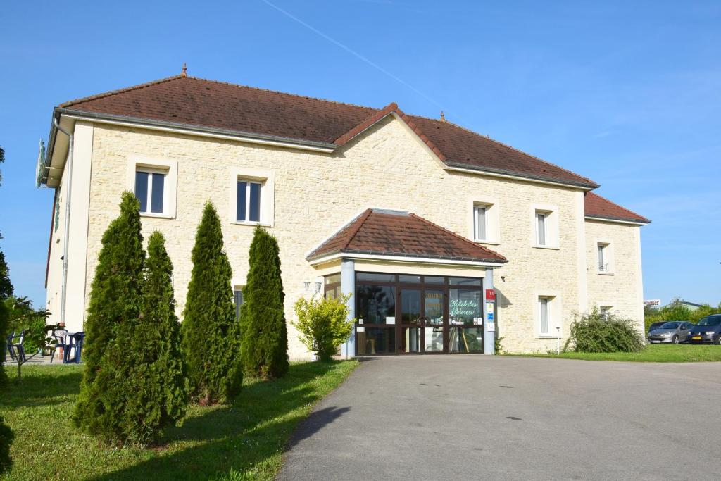 Hôtel Logis Des Sources 3, Rue Des Saules 10150 Creney-près-Troyes