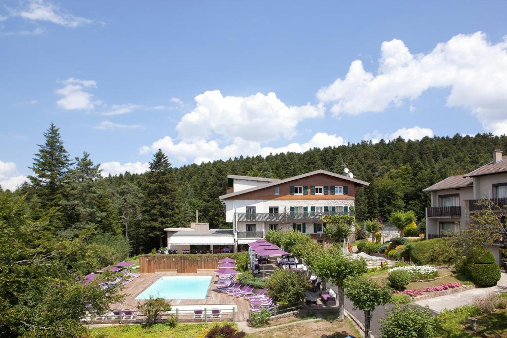 Logis Hôtel Clair Matin Les Barandons, 43400 Le Chambon-sur-Lignon