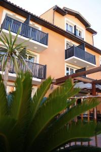 Logis Hotel De La Clape