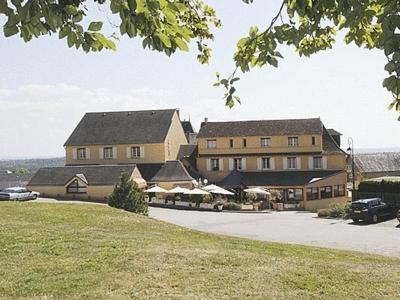 Logis Hôtel de la Tour Place De La Butte., 19510 Masseret