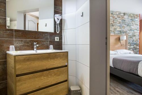Logis Hotel Erreguina