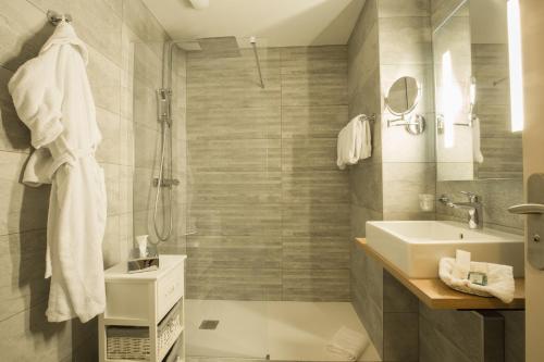Logis Hotel Le Petit Casset