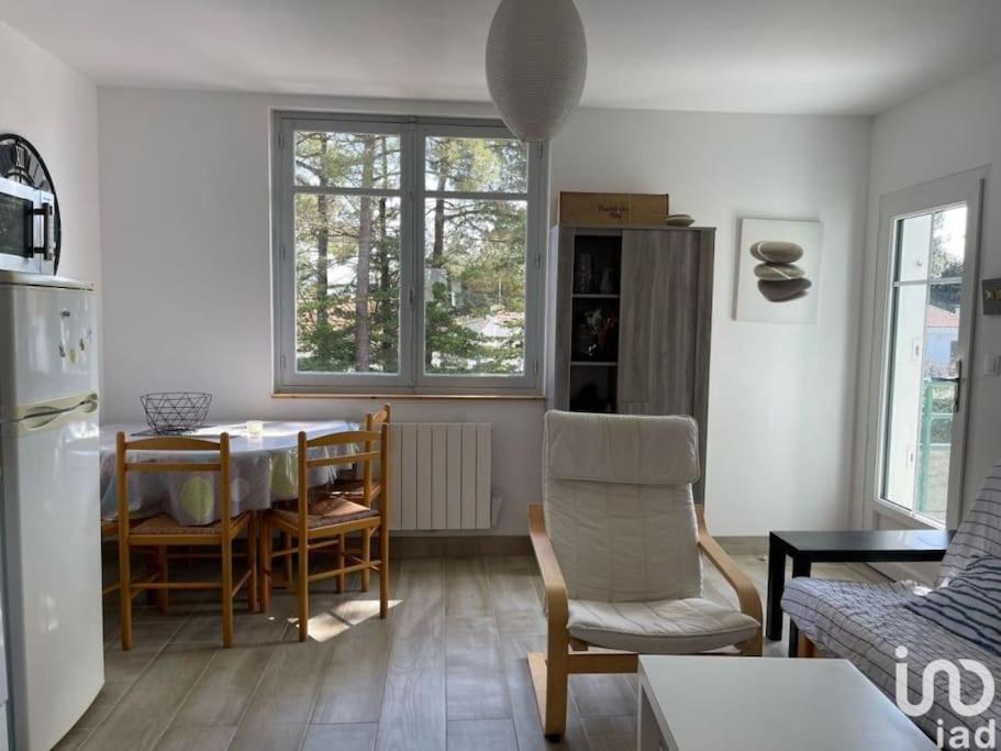 Logis Hôtel Les Chardons Bleus RESTAURANT LE BISTROT DE LA MER 29680 Roscoff