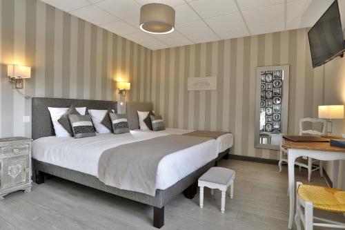 Logis Hôtel Les Voyageurs