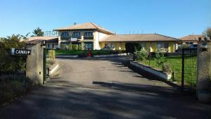 Hôtel Logis Hotel- Restaurant La Haie Des Vignes Séminaires et Evènementiel Lieu Dit La Haie Des Vignes - Sortie 11 Autoroute A31 54170 Allain Lorraine