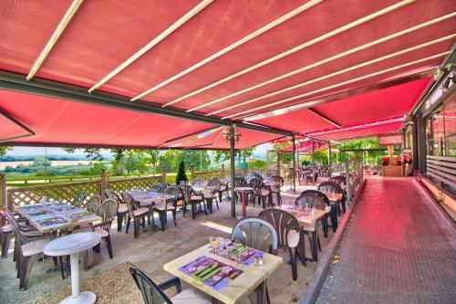 Logis Hôtel Restaurant Le Chalet du Mont Roland