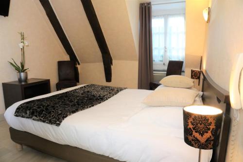 Logis L'Ecu De France
