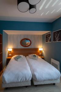 Hôtel LOGIS Le CANTAREL 2 PLACE CANTAREL 52700 Andelot -1