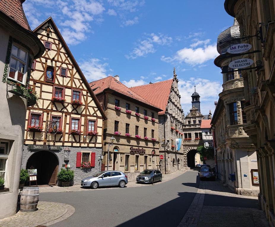 Löwen Hotel & Restaurant Marktstr. 8, 97340 Marktbreit