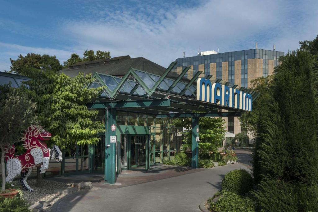 Maritim Hotel Stuttgart Seidenstraße 34, 70174 Stuttgart