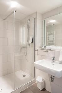 Maximilian Hotel & Apartments Weil am Rhein / Basel