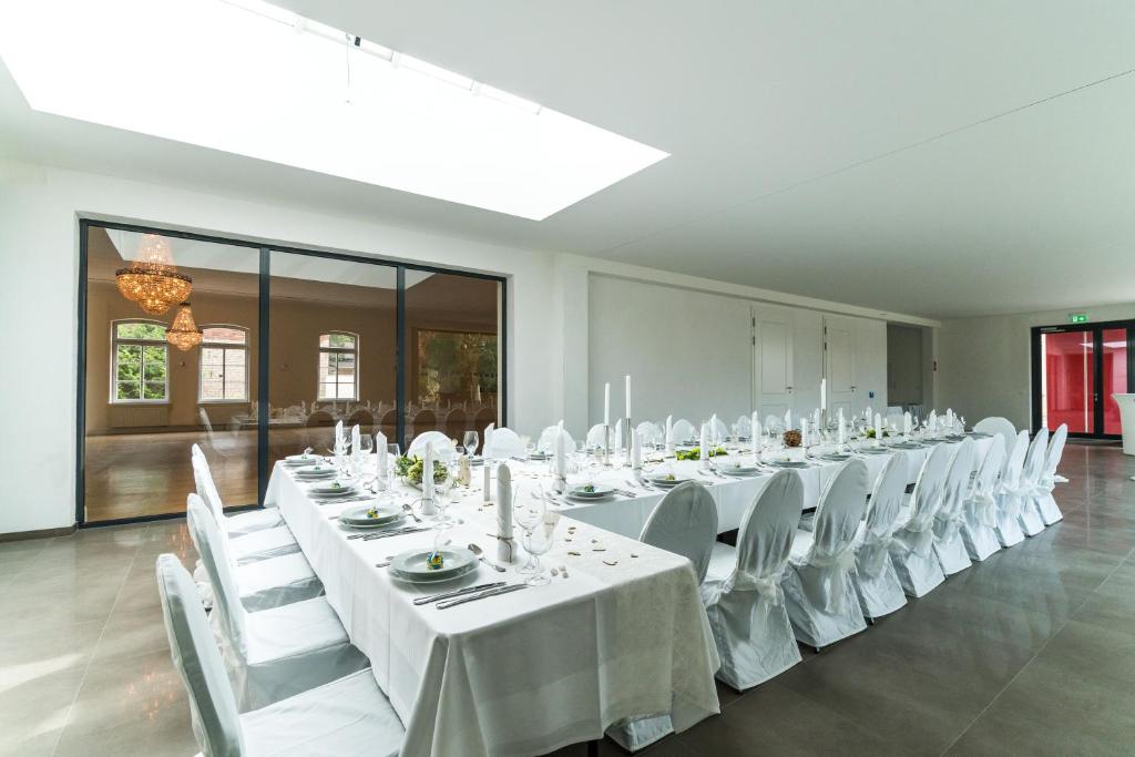 Hôtel Hotel Mecklenburger Hof Gnoien Friedenstraße 77b, 17179 Gnoien