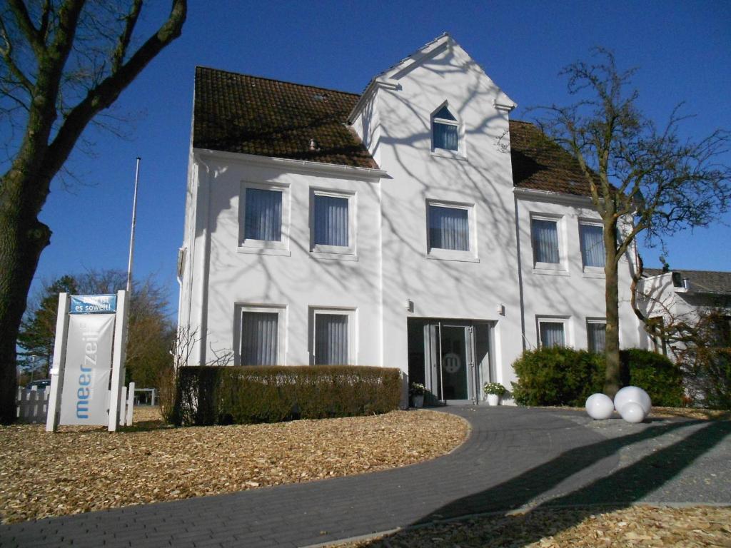 meerzeit Hotel Steinmarner Trift 8, 27476 Cuxhaven